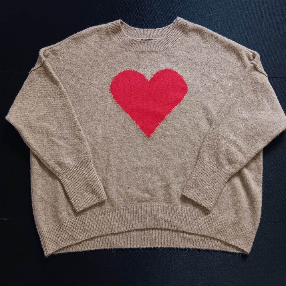Vince Camuto Latte Heather Sweater Oversized Heart Women's L Brown Pullover